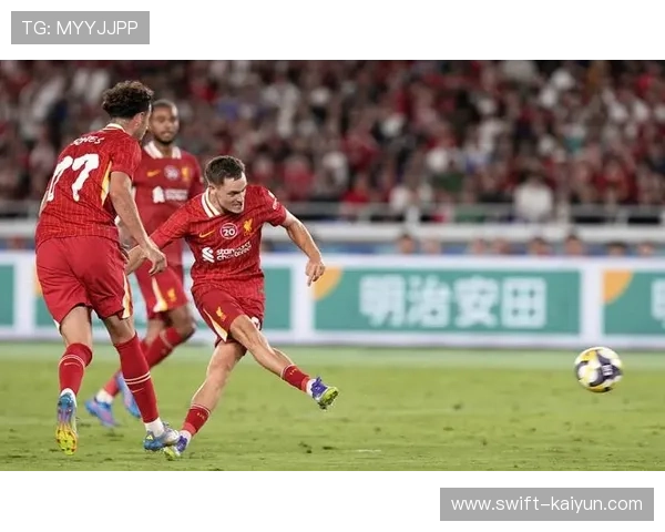 全球足坛历史十大最贵引援球星盘点及其转会背后的故事