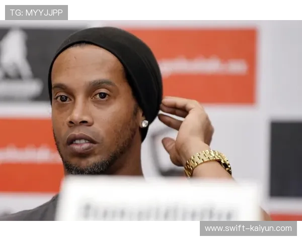 足球巨星幕后趣事：那些鲜为人知的趣味瞬间与传奇传闻